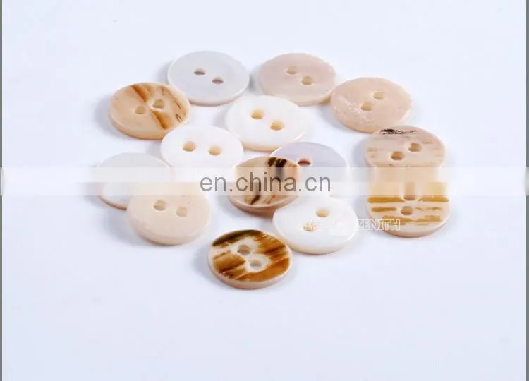 Quality Two Holes Natural River Shell Button for Clothing BN80063