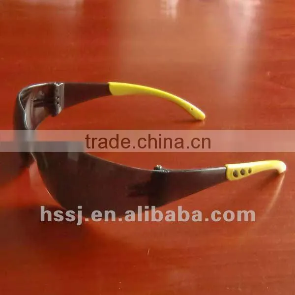 2016 New side shield fashionable safety glasses dark sun glasses