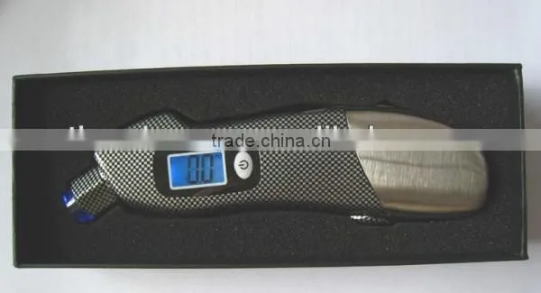 2015 Newly Multifunction 150PSI digital tire pressure gauge with Blue LED back light