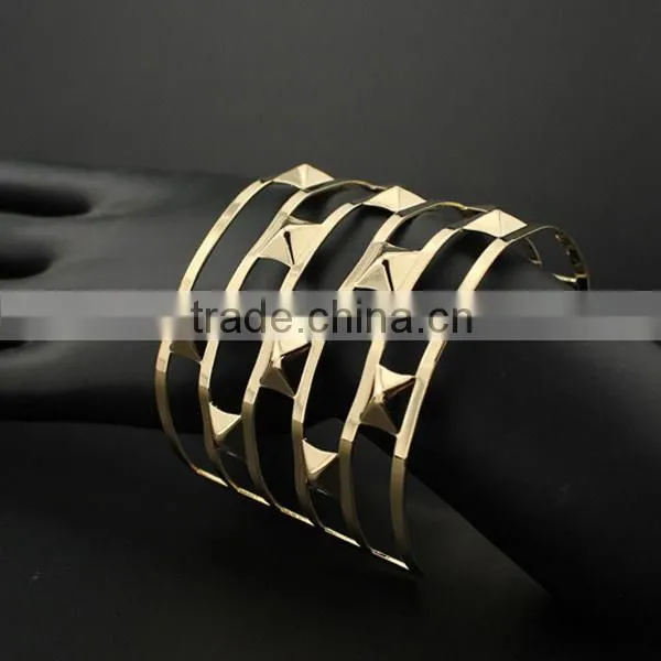 europe hollow golden free sample wide cuff bracelet