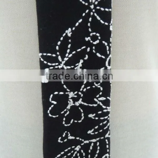TYSAF009 Scarf/Black and White Color/Hand Embroidery/