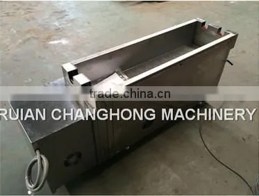 Anilox roller cleaning machine for flexo printing machine