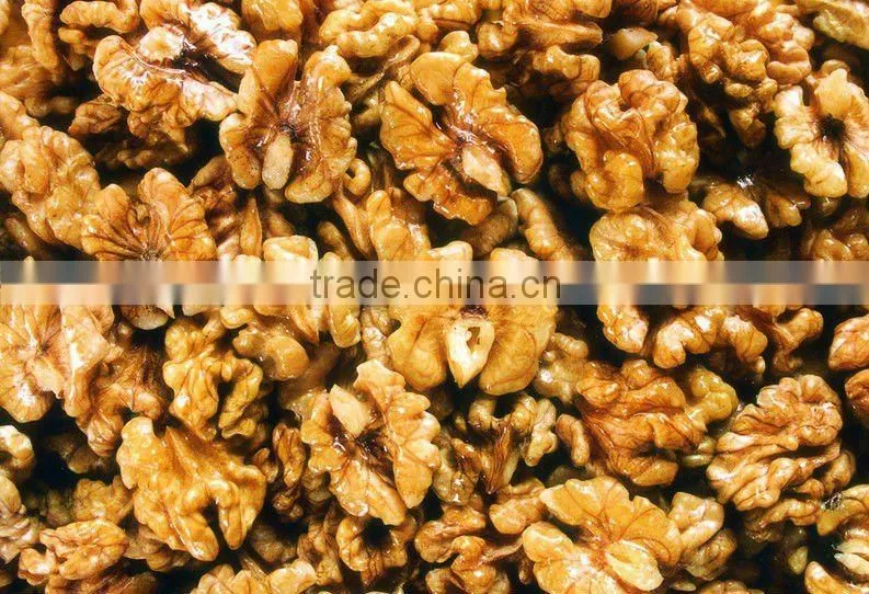 Walnut kernels