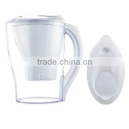 Easy use portable mini water jug manual control water filter pitcher