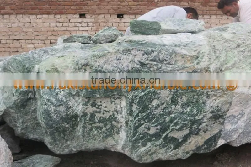 UNIQUE ROUGH NEPHRITE JADE
