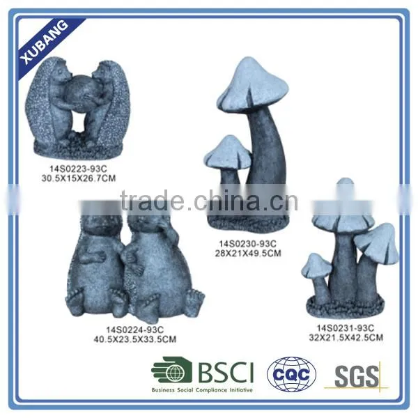 Garden mushroom statues for garden decoration