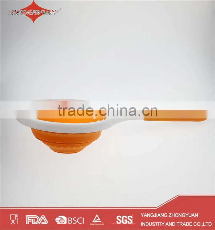 Easy use food grade retractable silicone strainer collapsiple colander with plastic handle