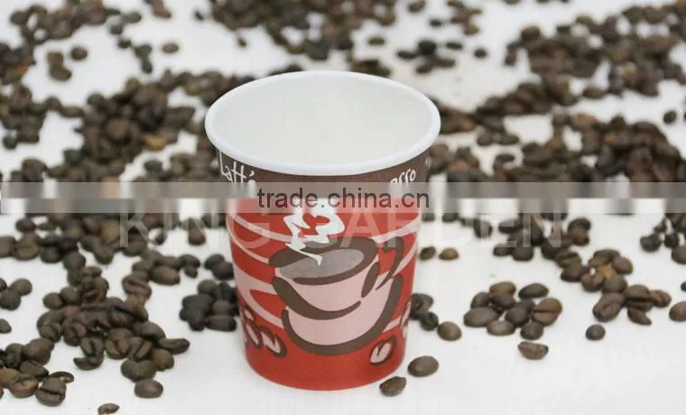 Disposable cardboard single wall paper cups with lids