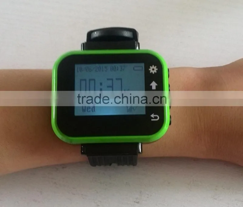 wireless ticket number systems with waiter smart watches for bar counter