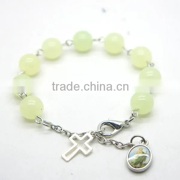 bright bracelet with a cross,crystal beads bracelet with small religious medals ,catholic rosary bracelet