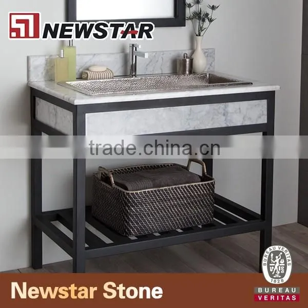hotel wooden base with tops