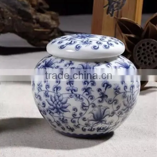 Mini ceramic pet urn