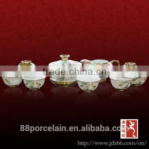 Delicate design high quality blue and white porcelain famous tea set for home hospitality