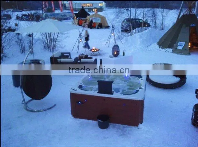 Acrylic outdoor pool