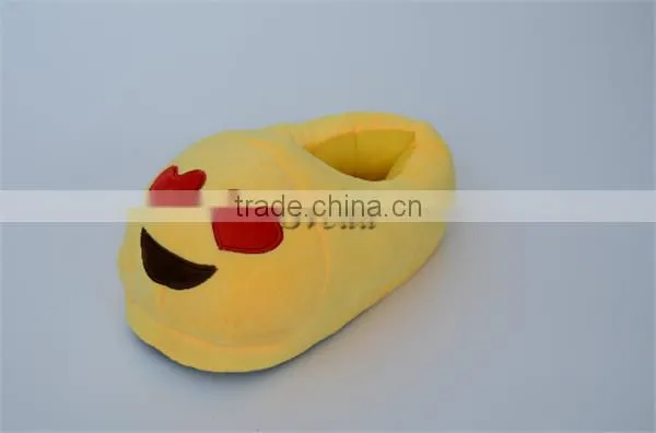 Latest Emoji slipper Emoji plush slipper soft plush toy Chinese factory wholesale price