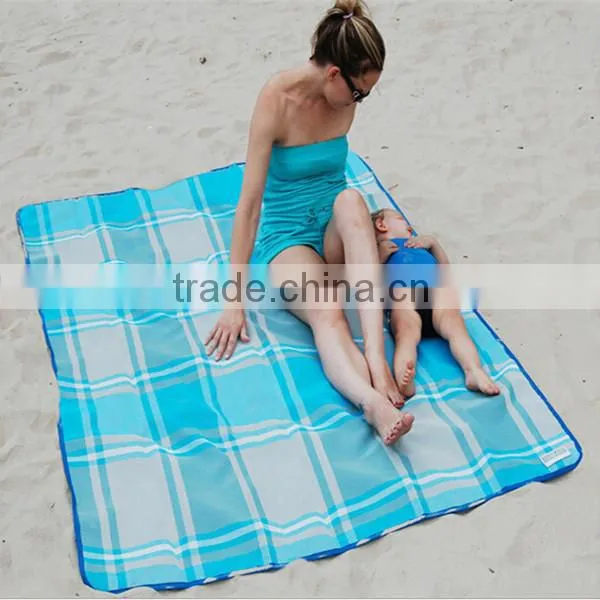 1.8m Orange Folding Plastic Beach Mat
