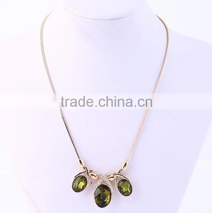 2016 Fashion long chain crystal pendant necklace simple design women jewelry