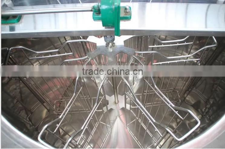 Automatic turn over honeycomb honey extracting machine