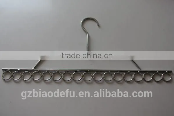 China Factory Metal Clothes Hanger With Circles