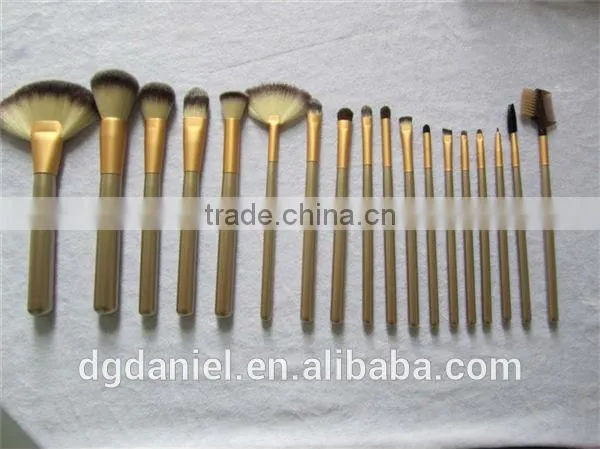 Cheapest 7 pcs natural cosmetic brush set / makeup brush set wooden brushes