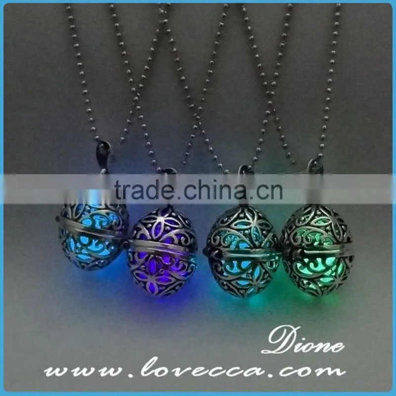 Gorgeous Glowing Jewelry Glow in the Dark Necklace