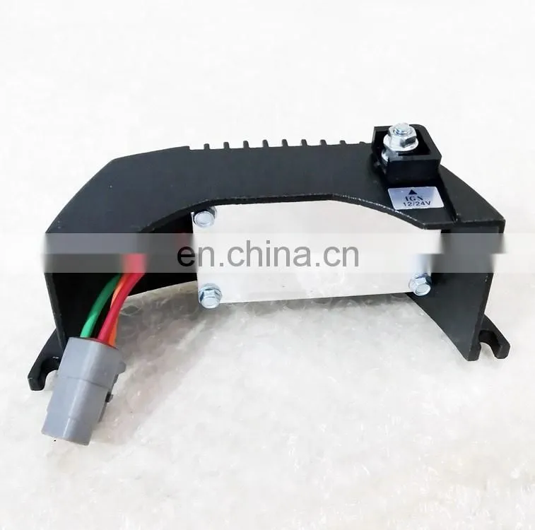 Hot Sale Engine Part 8RL3145 24V Alternator Regulator