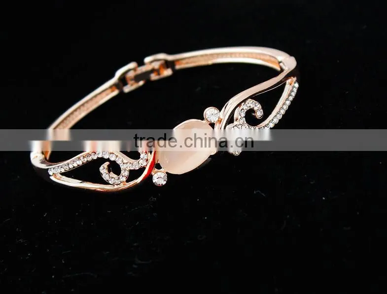 2016 New Fashion Opal Crystal Bracelets Wholesale Charming Bracelet