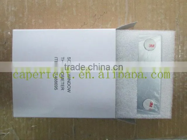 Large LCD display digital solar window thermometer