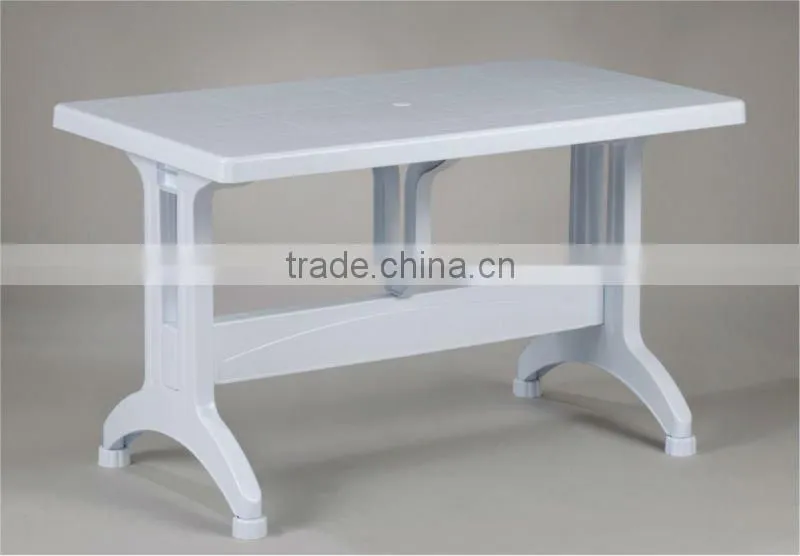 plastic table and chairs sets