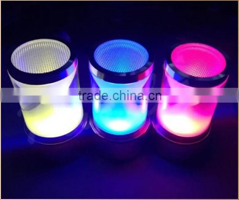 2016 Unique hourglass hotel restaurant bar led table lamp