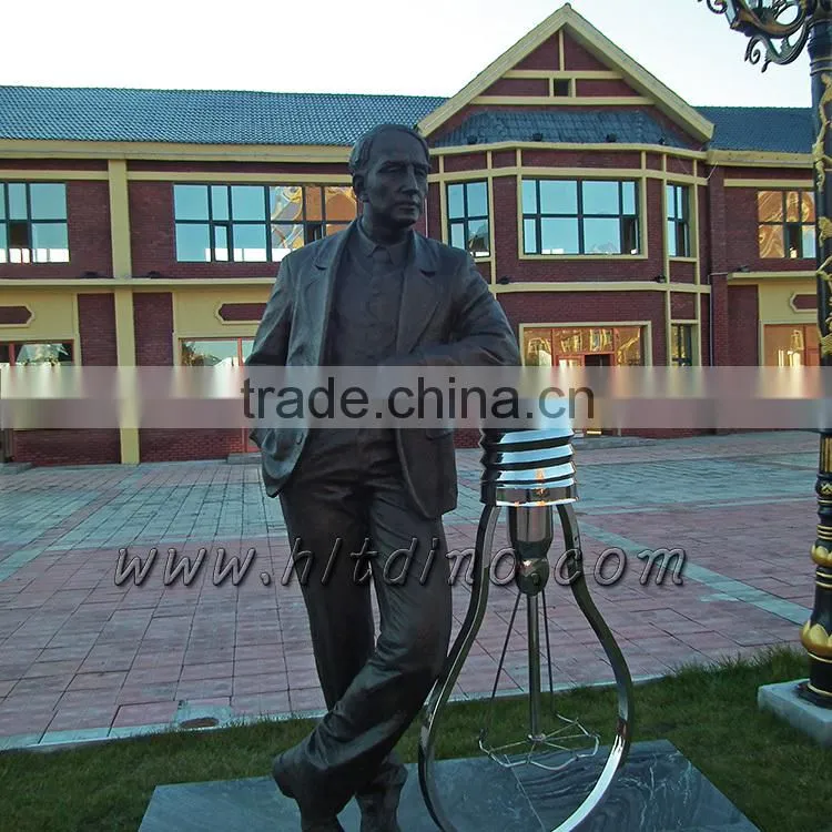 Famous person figurines by professionally manufacture