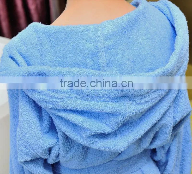 Fashion 100 cotton terry chenille boys bathrobes with applique