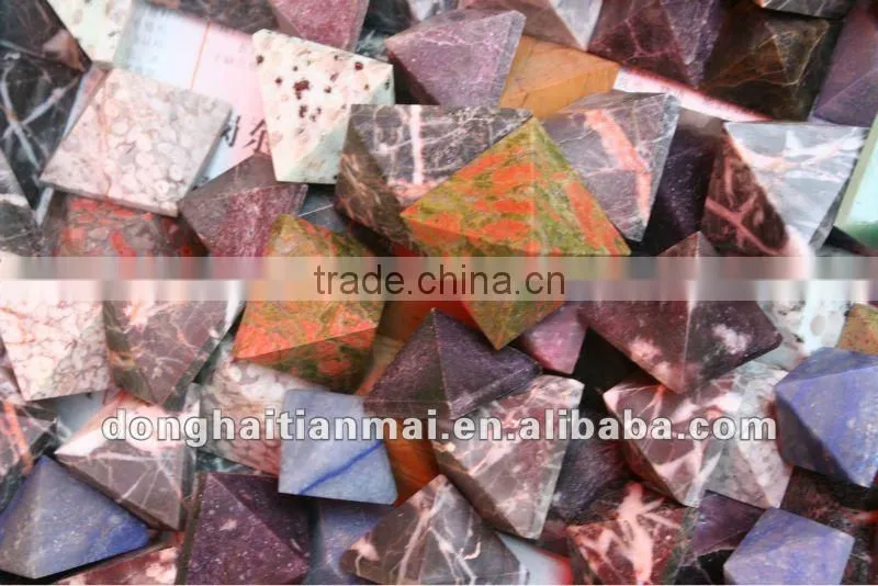 Natural Rock Clear Quartz Crystal Pyramid /Clear QUARTZ Crystal HEALING Pyramid