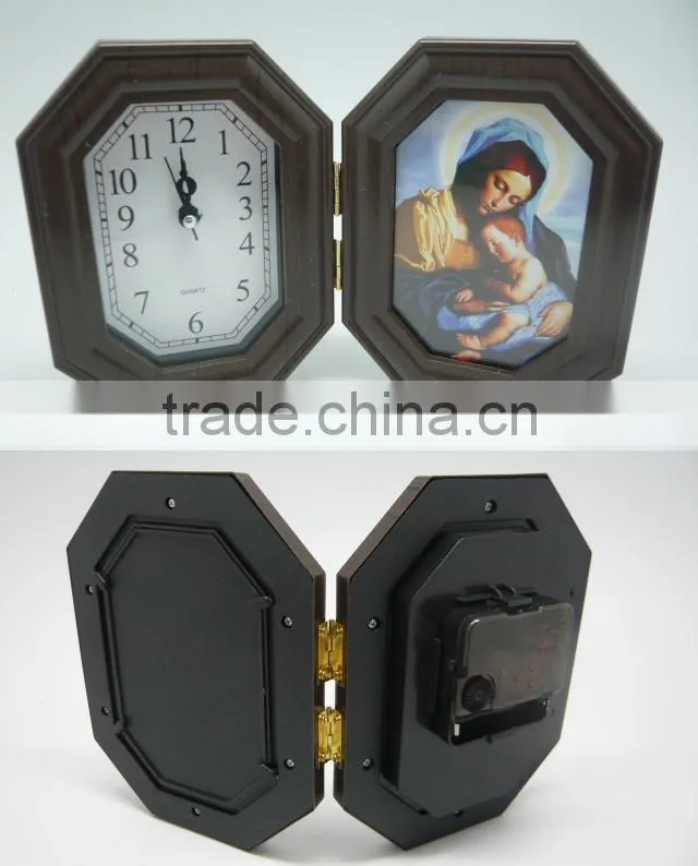 Plastic desk clock with photo frame