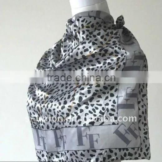 2011 newest fashion silk lady scarf