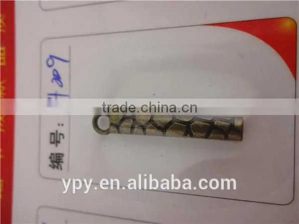 Fashion design zipper puller