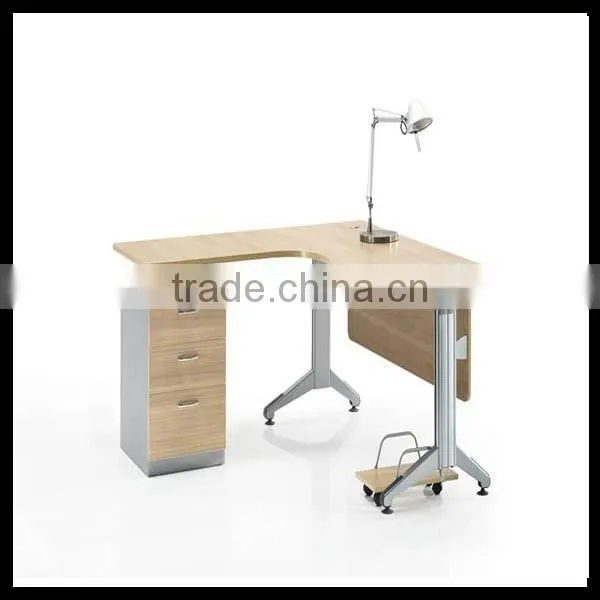 2016 new style office metal leg office desk powder coating white