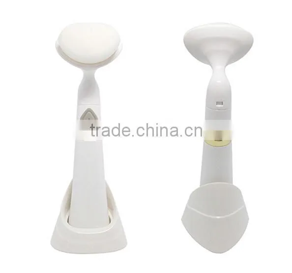 Good quality Vibrating facial clean brush