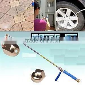 water gun with adjustable spray and flow from fine spray to needle stream to heavy rinse