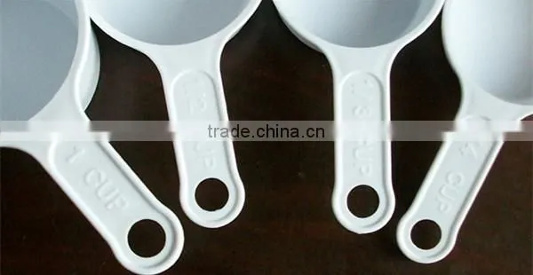 MK-7304 7 Piece Measuring Cups and Dessert Knives plastic kitchen utensils