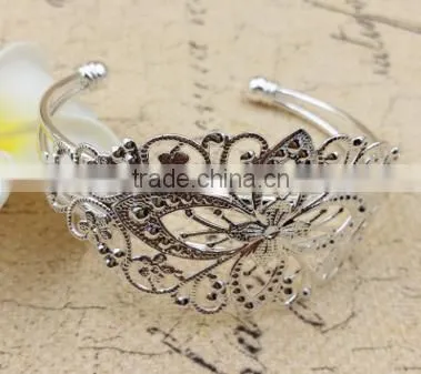 Big wide hollow cuff bangle crown and leaf design hollow cuff bangle for evening dress