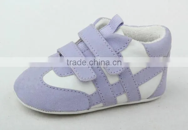 Wholesale breathable purple soccer shoes for babies