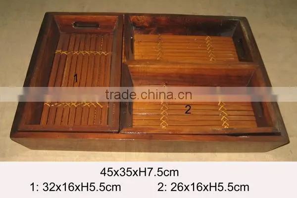 bamboo tray with appartment