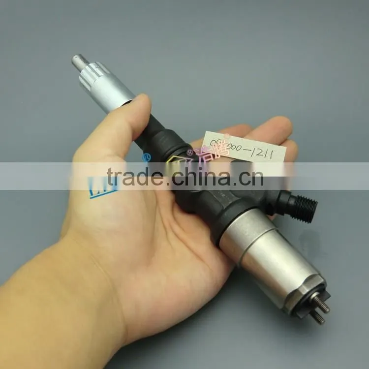 095000-1211 (6156-11-3300) denso injector SA60125E, denso injector 1211 for FC450-7 engine