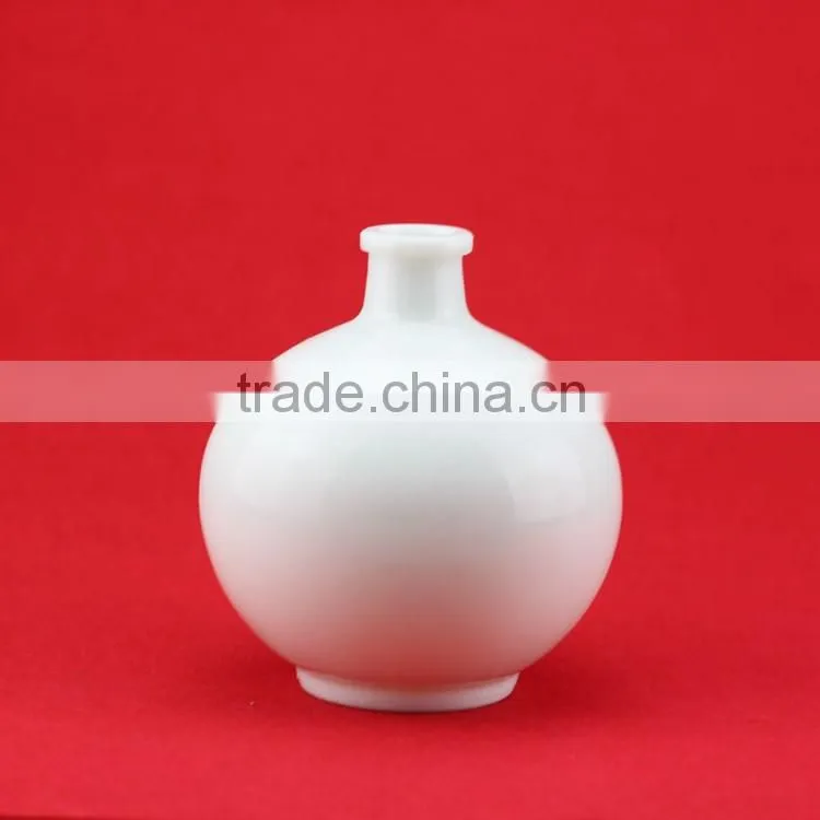 New design engarve ceramic bottles printing ceramic bottles 500ml opal bottles