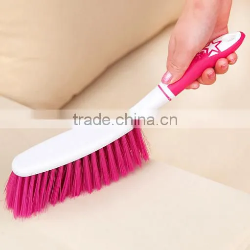 Good design non-slip rubber grip clothes bed cabinet sofa cleaning brush/handheld dust removing brush