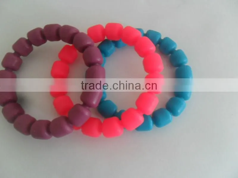 hot sell fashion silicone beads bracelet