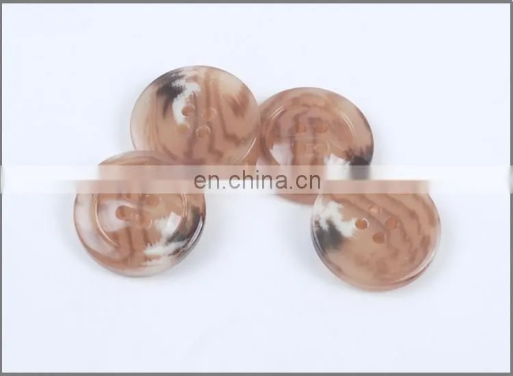 High Quality Fancy 4 holes Plastic Resin Button for Coats BP40548
