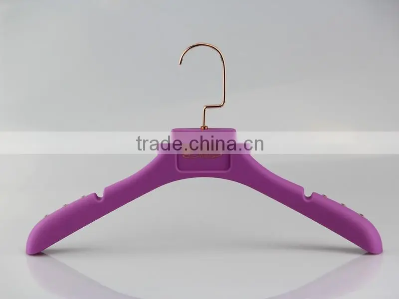 HA6932 antislip plastic hanger coat rubber coated hanger