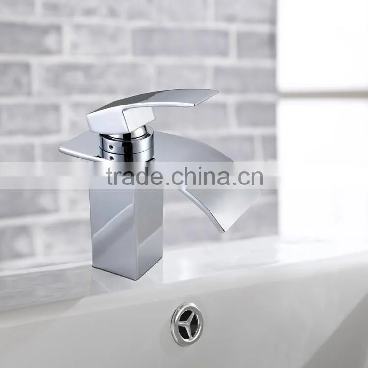 Small Bathroom Fancy Waterfall Basin Faucet BNF022